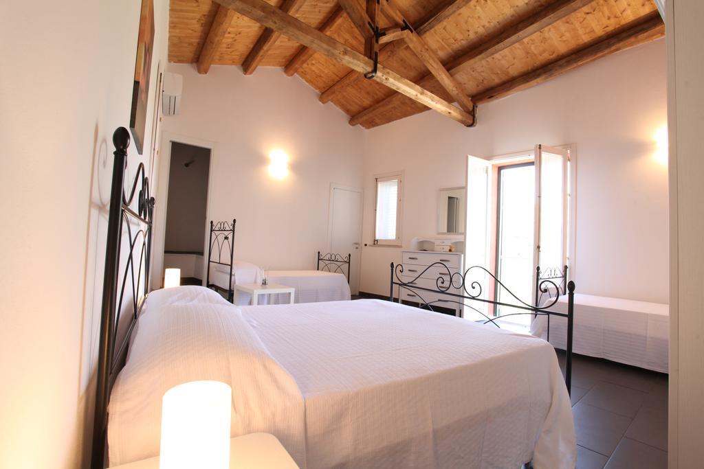 Reusia Holiday Home Ragusa Phòng bức ảnh