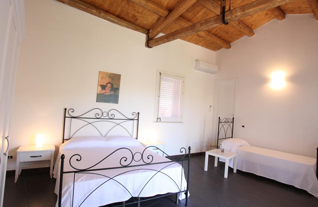Reusia Holiday Home Ragusa Phòng bức ảnh